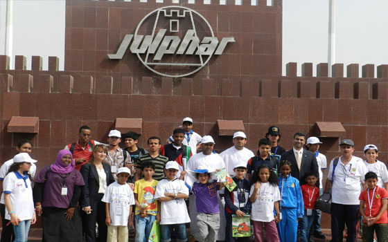   مصر اليوم - أطفال السكّريّ يَطّلعون على صناعة عقار الأنسولين الإماراتي في مصنع جلفار