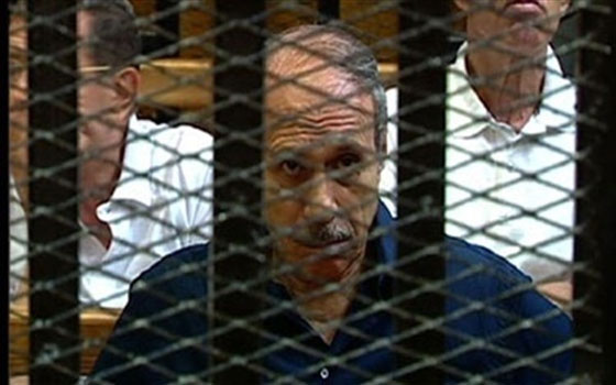   مصر اليوم - جنايات القاهرة تستكمل الاستماع لدفاع العادلي في محاكمة القرن في 7 أبريل