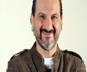   مصر اليوم - خالد الصاوي يُجسد شخصيَّة نصاب في مُسلسل تفاحة آدم