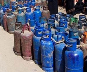 مصر اليوم - طرح 1305 أطنان من المواد البترولية وغاز البوتاجاز في قنا