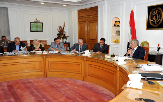   مصر اليوم - بدء اجتماع مجلس الوزراء المصريّ لبحث اتخاذ قرارات حاسمة بشأن ردع الإرهاب