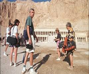   مصر اليوم - 27 % إنخفاضًا في أعداد السائحين القادمين إلى مصر