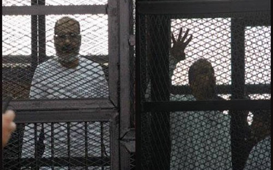   مصر اليوم - جنايات القاهرة تستأنف اليوم محاكمة البلتاجيّ وحجازي وطبيبين في المستشفى الميدانيّ