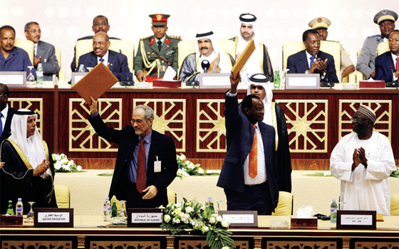   مصر اليوم - قيادات حركة التحرير والعدالة الموقّعة على اتفاق سلام مع الحكومة تتبادل الاتهامات