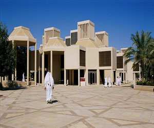   مصر اليوم - الآداب والعلوم في جامعة قطر تعرف الطلبة برامج الدراسات العليا