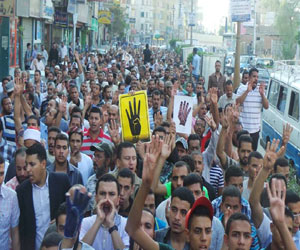 مصر اليوم - تفريق مسيرة لجماعة الإخوان الإرهابية في السويس