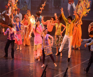   مصر اليوم - وزير الثقافة يشهد افتتاح مهرجان الهند على ضفاف النيل في دار الأوبرا