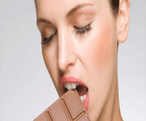   مصر اليوم - الشيكولاتة السوداء قد تساهم في علاج السمنة والسكر