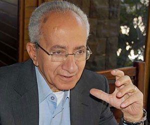   مصر اليوم - وفاة الإعلامي المصري محمود سلطان عن عمر 74 عامًا