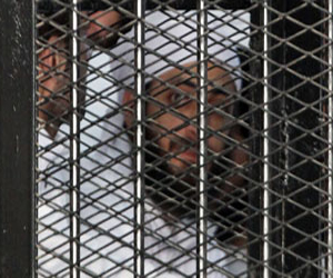   مصر اليوم - النيابّة تقدّم تقرير الأدلة الجنائيّة الخاص بهاتف عادل حبارّة