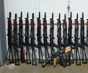   مصر اليوم - ضبط 18 قطعّة سلاح ناريّ و319 طلقة مختلفة الأعيرة في أسيوط