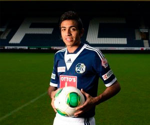   مصر اليوم - كهربا يعود إلى إنبي بعد إعارته في سويسرا