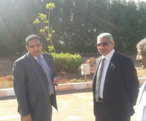 مصر اليوم - جولة مفاجئة لنائب رئيس جامعة جنوب الوادي في المدن الجامعية في قنا