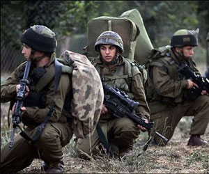   مصر اليوم - جرّافات جيش الاحتلال تتوغل شرق دير البلح وسط غزة