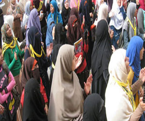   مصر اليوم - مسيّرة للطالبات في جامعة عين شمس للتنديد بمجالس التأديب