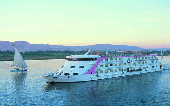   مصر اليوم - استمرار حركة السياحة النيليّة بين الأقصر وأسوان