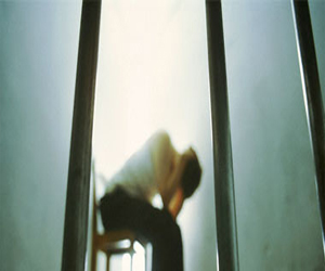   مصر اليوم - موظف أميركي مسجون في كوبا يعلن الإضراب عن الطعام