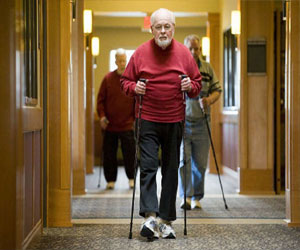   مصر اليوم - جهاز كهربائي في الحبل الشوكي لعلاج الشلل