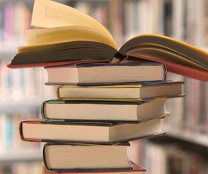 مصر اليوم - مستور بالموت تحتل قائمة نيويورك تايمز لأعلى مبيعات الكتب