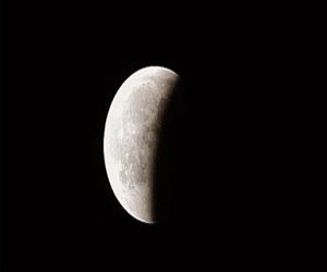   مصر اليوم - الثلاثاء الفادم خسوف كلي للقمر لن تراه مصر لحدوثه نهارًا