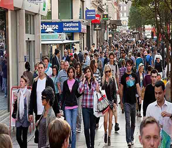 مصر اليوم - هجوم بمطرقة على 3 إماراتيّات في كمبرلاند