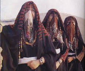   مصر اليوم - فتاة بدوية تفوز في الابداع الشعري في العريش