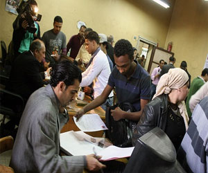 مصر اليوم - استمرارُ تحريّر توكيّلات مرشحي الرئاسة في بورسعيّد