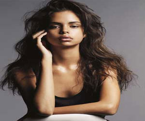 مصر اليوم - مقدمة البرامج الأميركية سمانثا هاريس مصابة بسرطان الثدي