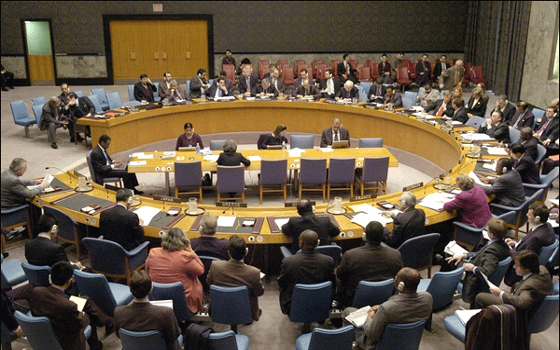   مصر اليوم - مندوب مصر في الأمم المتحدة يؤكِّد سعي بلاده لتحسين حياة جميع أفراد شعبها