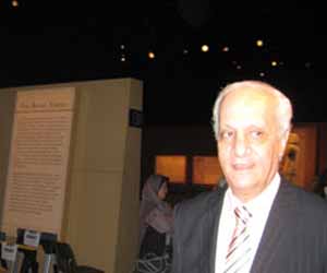   مصر اليوم - وزير اﻵثار في شارع المعز  للوقوف على تنفيذ ما اتخذ من قرارات