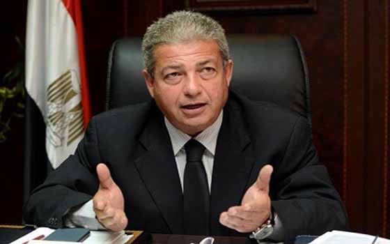   مصر اليوم - خالد عبد العزيز ينتصر للإتحادات المصرية على حساب الأوليمبية
