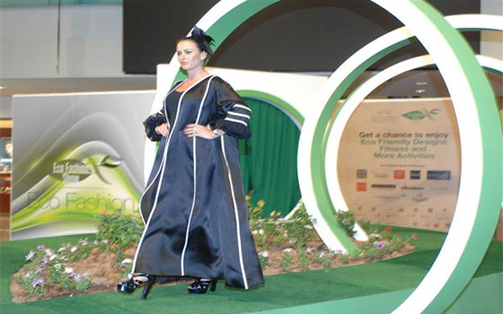   مصر اليوم - انطلاقُ عرض الأزيّاء الصديّقة للبيّئة في مهرجان الإمارات الأخضر