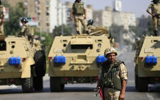 مصر اليوم - تشديدات أمنيّة في ميادين التحرير والنهضة ورابعة ومحيط الاتحاديّة