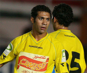   مصر اليوم - فريق الإسماعيلي يتسلح بعبدربه والسوليَّة لعبور دربي القناة