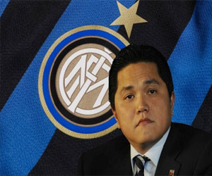   مصر اليوم - رئيس انتر ميلان الإيطالي يلتقي مع مدرب ميلان السابق في لندن