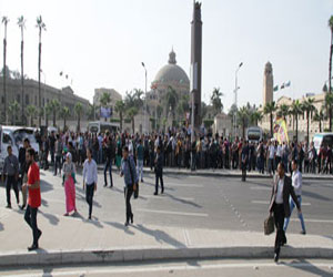   مصر اليوم - تشديّدات أمنيّة في محيّط جامعة القاهرة تحسبًا للتظاهرات