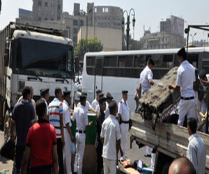   مصر اليوم - القاهرة تواصل حملاتها بالأحياء لرفع الاشغالات وإعادة الإنضباط