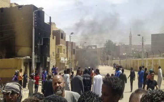 مصر اليوم - شيخ الأزهر يزور أسوان لحلّ المشكلة بين قبيلتيّْ الدابوديّة والهلايل