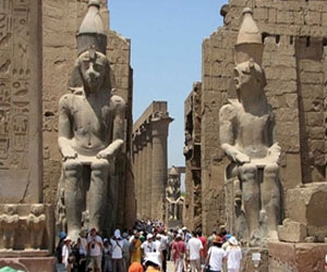   مصر اليوم - حبس خفير معبد الأقصر بتهمة الإهمال عقب سرقة قطعتين أثريَّتين