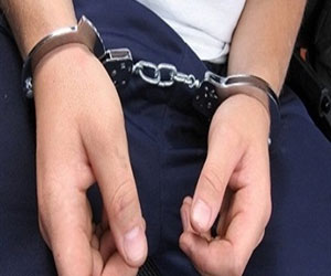 مصر اليوم - أمن بورسعيد يُوقف مسجل خطر بحوزته سلاح ناري