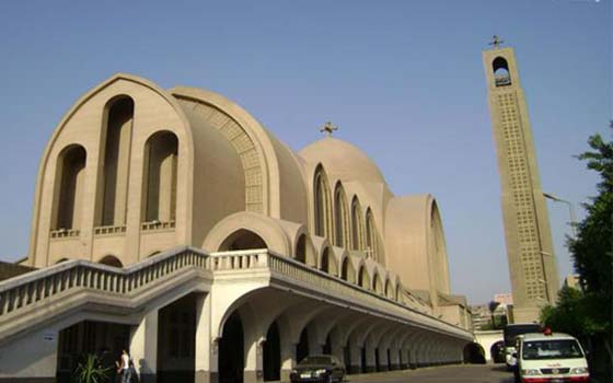 مصر اليوم - إحباط مخطط إجرامي لاستهداف البابا تواضروس و الكاتدرائيّة في عيّد القيامة