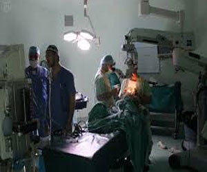   مصر اليوم - زرع قرنيّة لطفلة سوريّة لاجئة في الأردن بمعونة سعوديّة