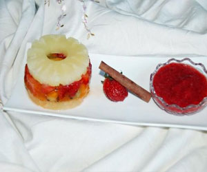   مصر اليوم - حلوى بالفاكهة الطريّة