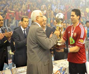 مصر اليوم - يد الأهلي يفوز بكأس مصر على حساب هليوبوليس