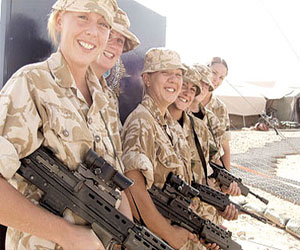   مصر اليوم - مجنَّدات بريطانيَّات تتعرَّضن لاعتداءات جنسيَّة من زملائهن