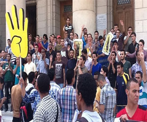   مصر اليوم - مظاهرة لطلَّاب الإخوان في جامعة سوهاج