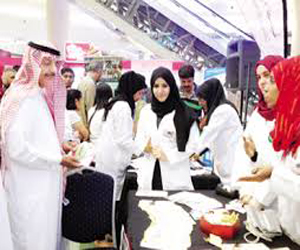   مصر اليوم - فحوصات طبيَّة في دبي تزامنًا مع يوم الصحّة العالمي