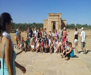   مصر اليوم - أسوان تستقبل اليوم وفدًا سياحيًا صينيًا