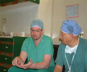   مصر اليوم - مستشفى خليفة في عجمان يواصل استضافته استشاريين عالميين