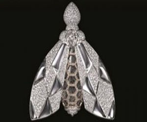 مصر اليوم - زجاجة عطر مرصعة بالماس بـ4 ملايين جنيه